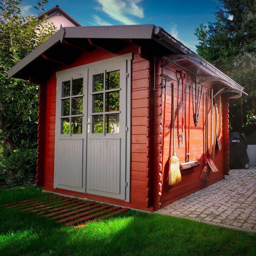 red shed